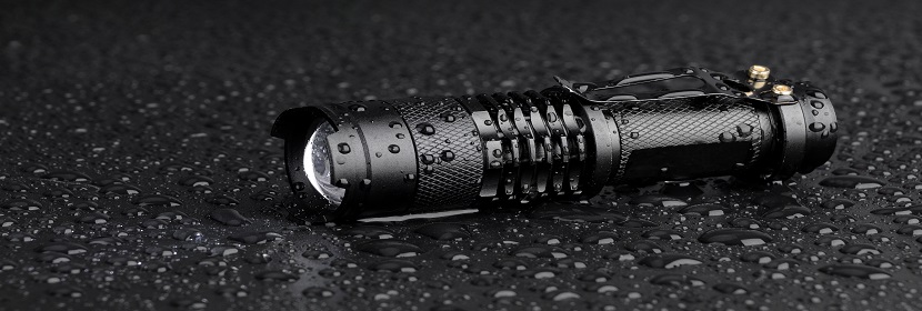 警用強(qiáng)光手電檢測(cè)